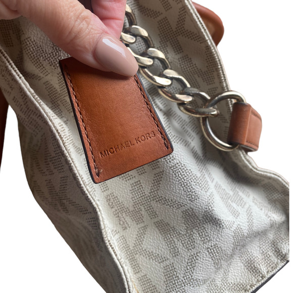 Michael Kors Hamilton North South Tote Vanilla + Matching Wallet - Picture 9 of 17